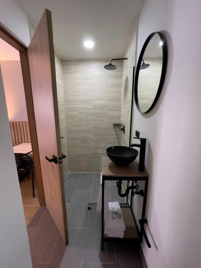 Vita Hotel Boutique 메딜린 외부 사진