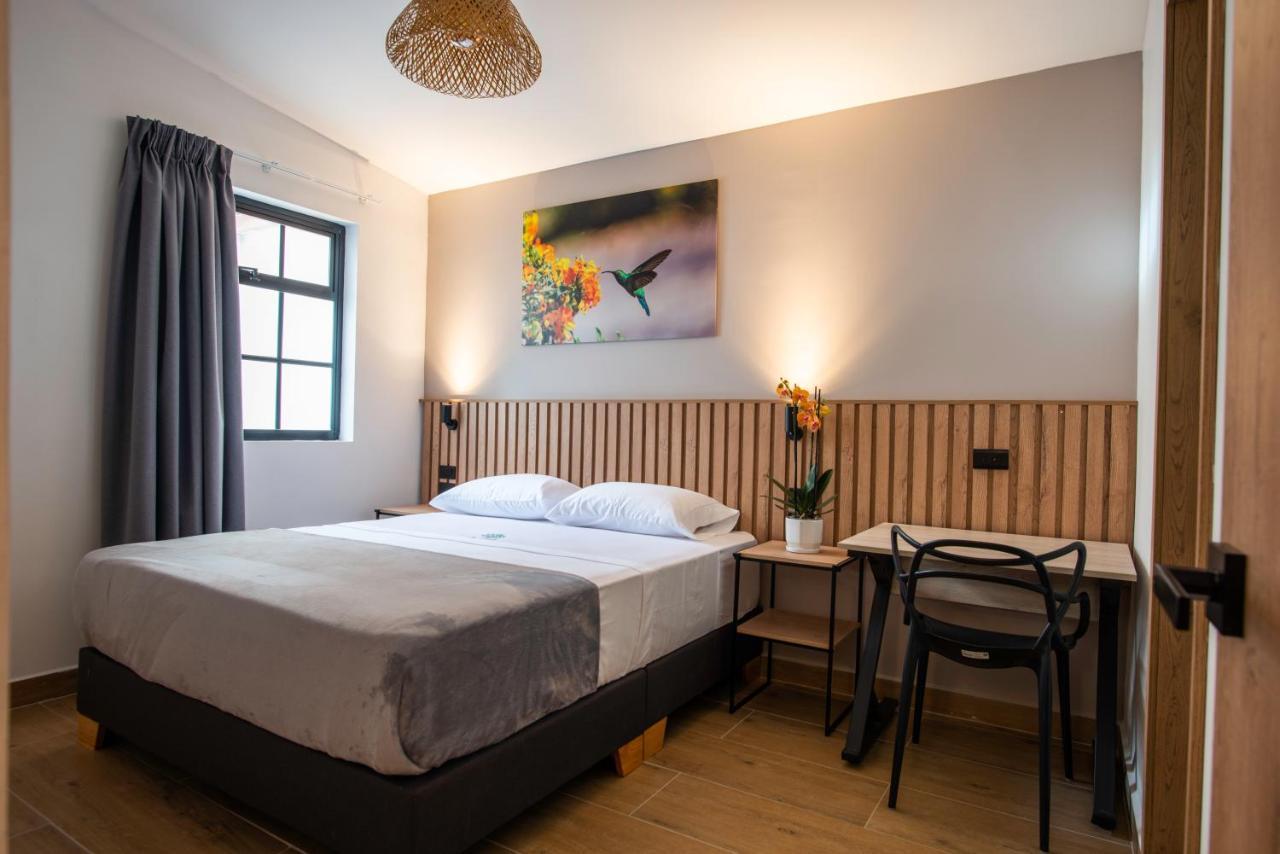 Vita Hotel Boutique 메딜린 외부 사진