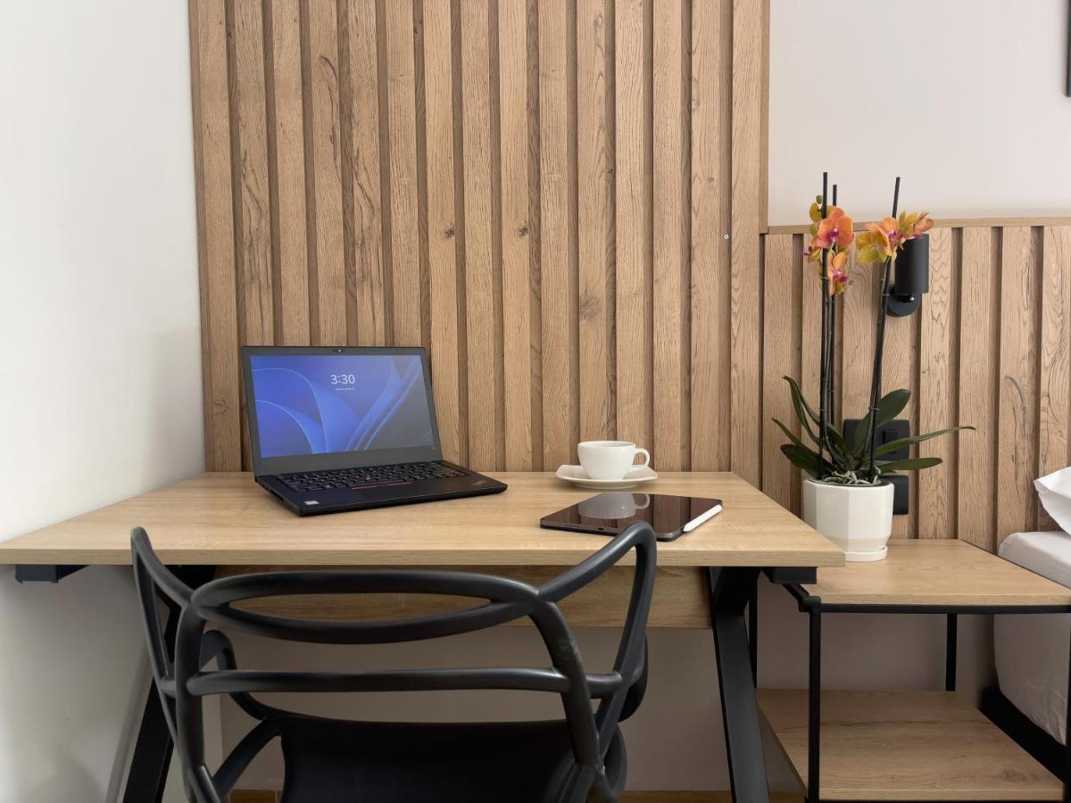 Vita Hotel Boutique 메딜린 외부 사진
