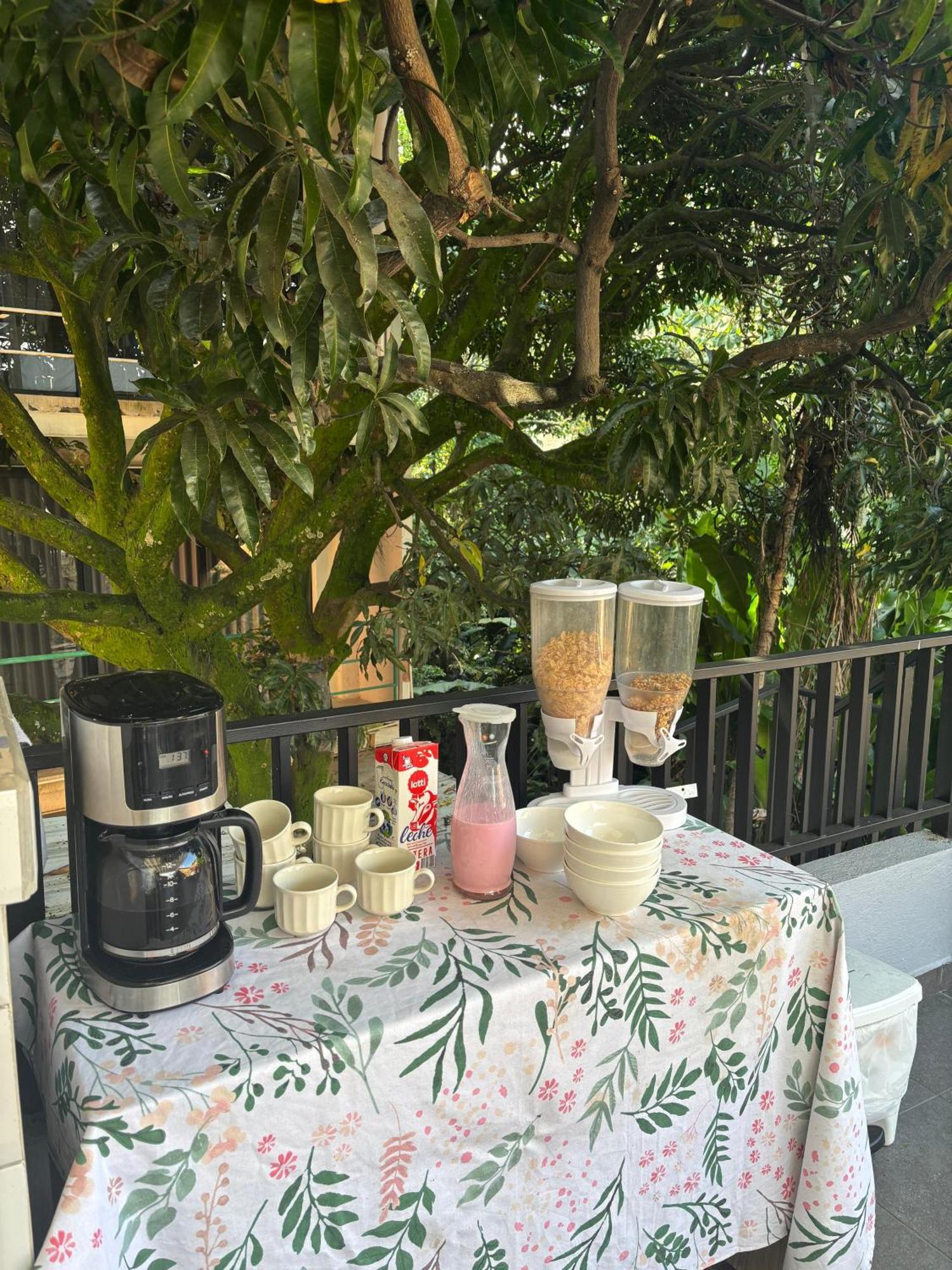 Vita Hotel Boutique 메딜린 외부 사진